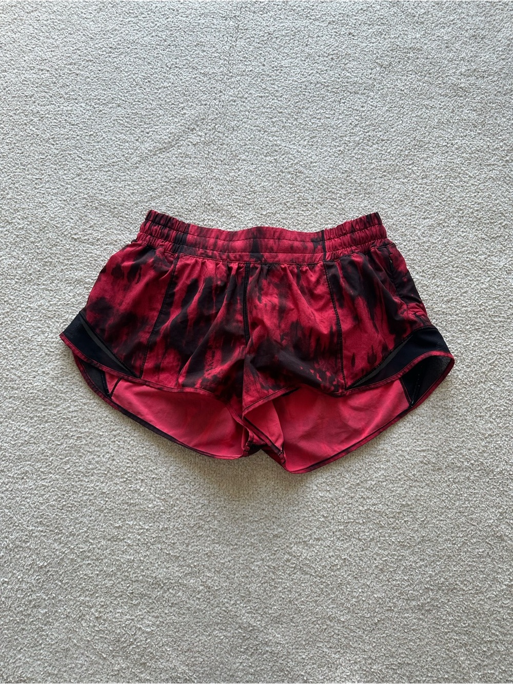 Lululemon Hotty Hot Short 2.5"